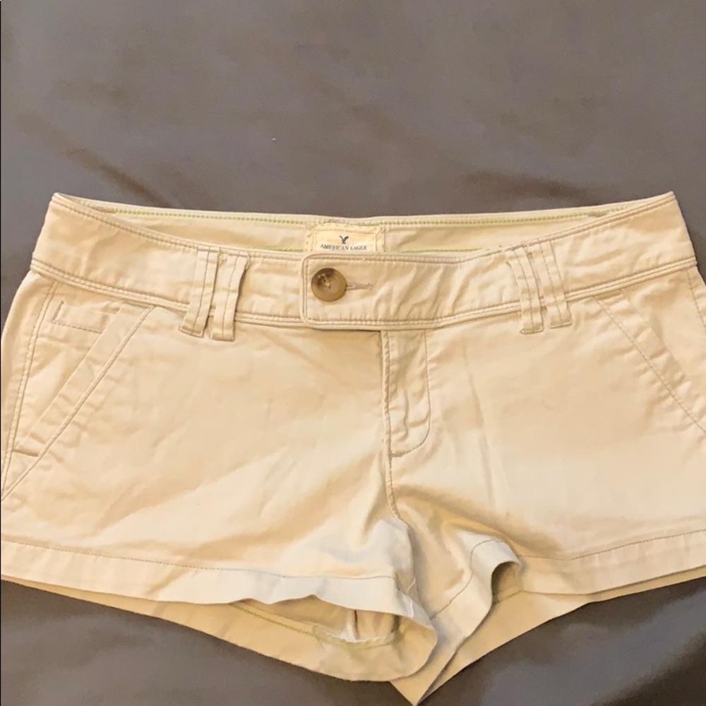 American eagle khaki shorts, size 6